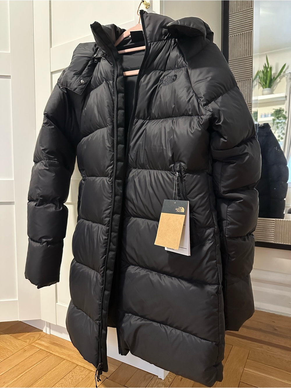 The North Face Women Hydrenalite City Down Hooded Parka Black Small